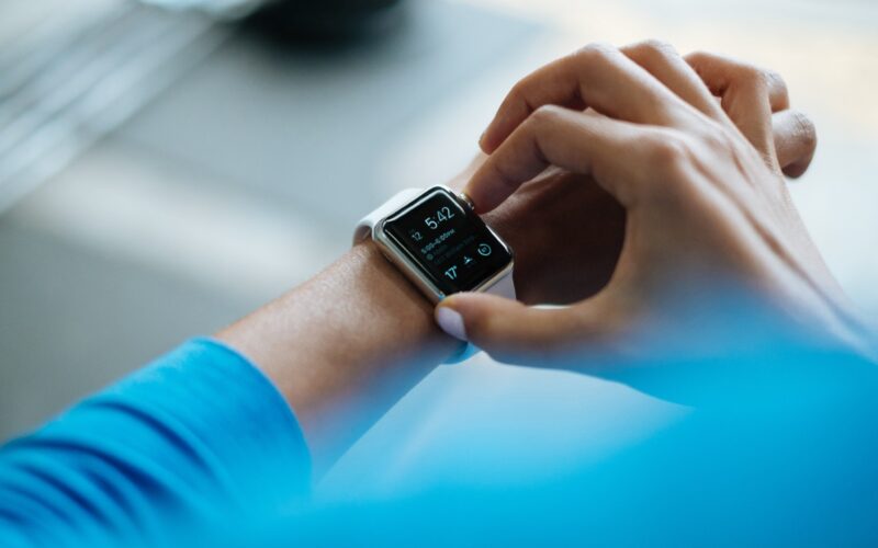 Woman with iwatch