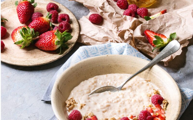 Oatmeal with raspberry in a bowl